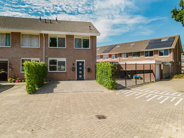 Medium property photo - Snoekenveen 102, 3205 CM Spijkenisse
